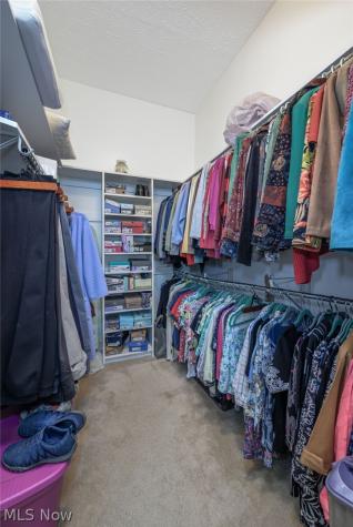 1827 Southpointe Circle NE Canton OH 44714