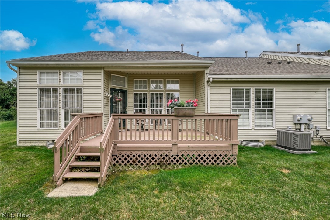 1827 Southpointe Circle NE Canton OH 44714