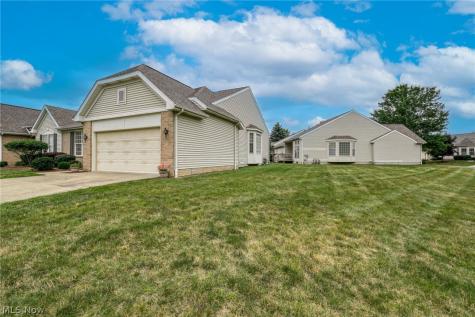 1827 Southpointe Circle NE Canton OH 44714