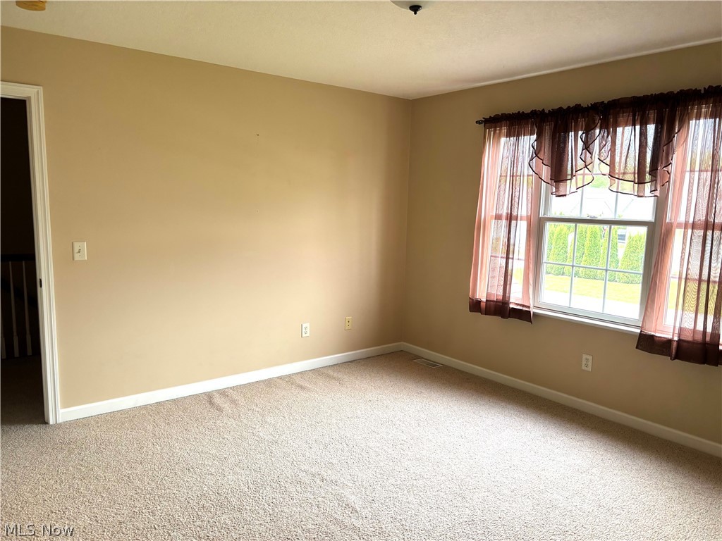 12 Cambridge Glen Columbiana OH 44408