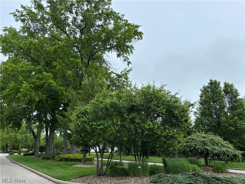 12 Cambridge Glen Columbiana OH 44408