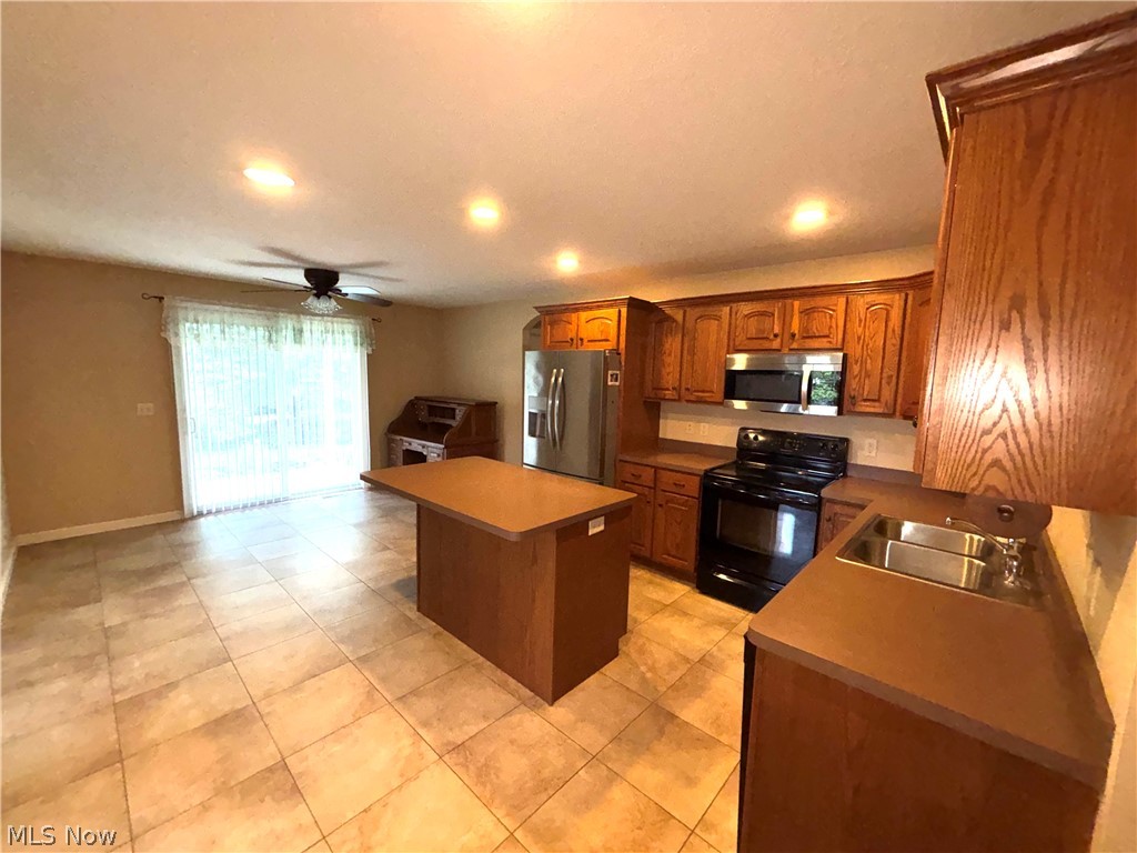 12 Cambridge Glen Columbiana OH 44408