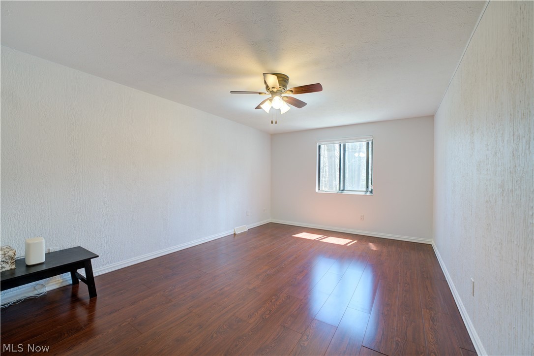 727 Tollis Parkway Broadview Heights OH 44147