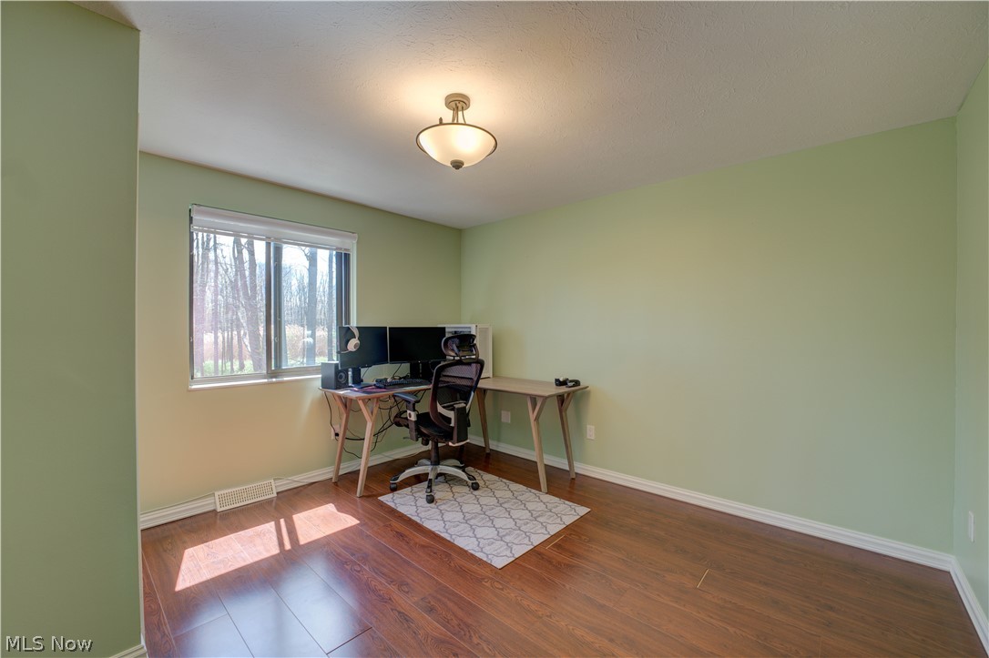 727 Tollis Parkway Broadview Heights OH 44147