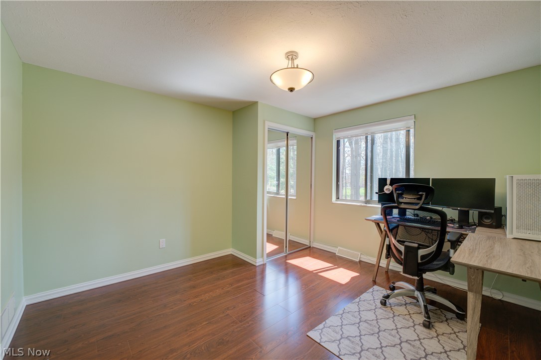 727 Tollis Parkway Broadview Heights OH 44147