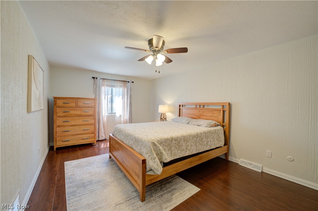 727 Tollis Parkway Broadview Heights OH 44147
