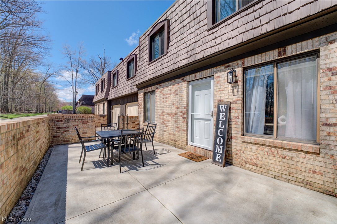 727 Tollis Parkway Broadview Heights OH 44147