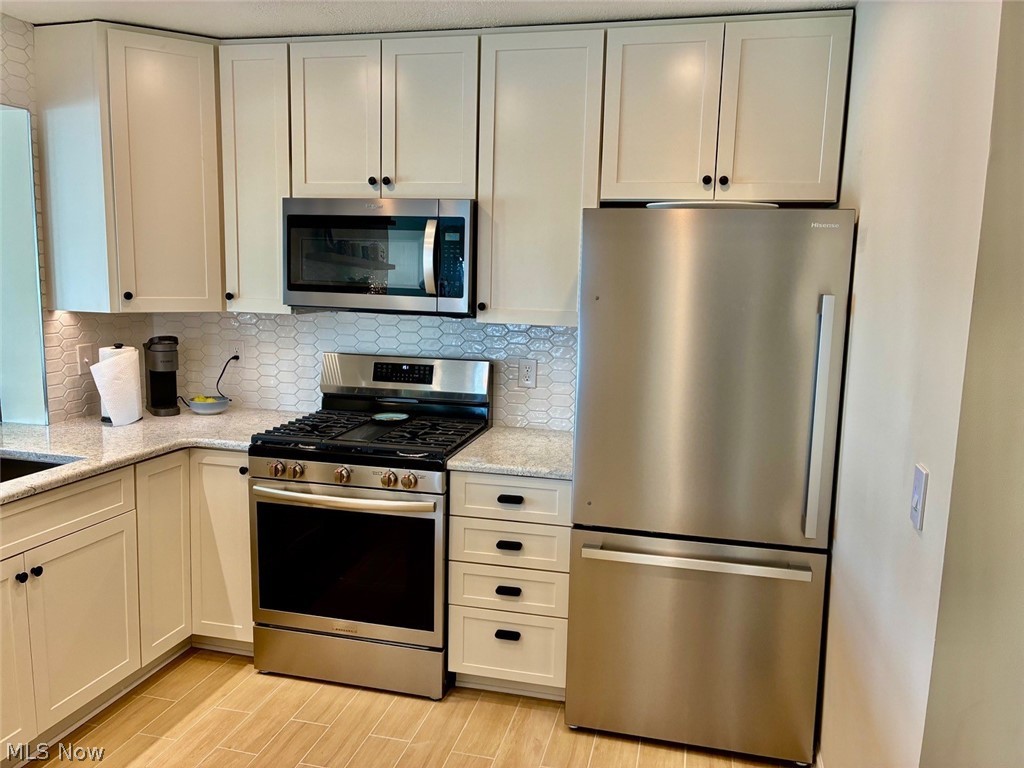 51 N Harbors End Drive Port Clinton OH 43452
