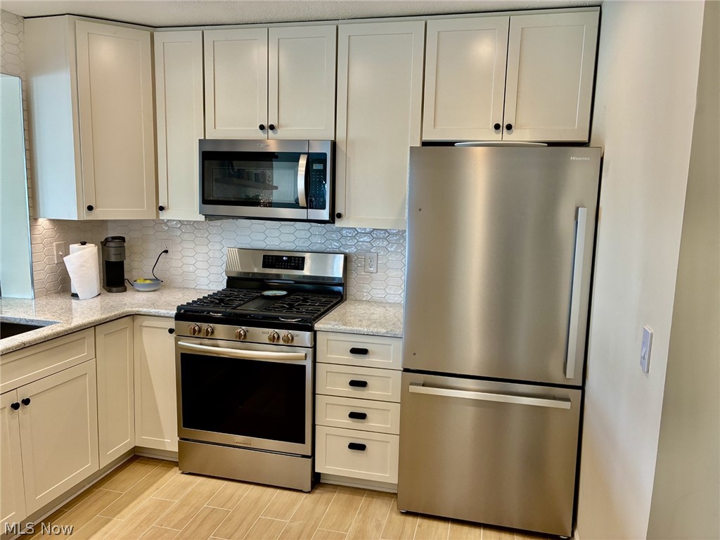 51 N Harbors End Drive Port Clinton OH 43452