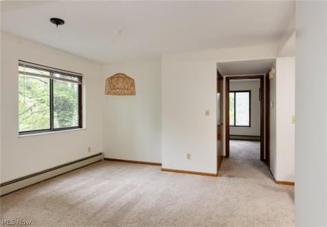 2143 Pinebrook Trail Cuyahoga Falls OH 44223