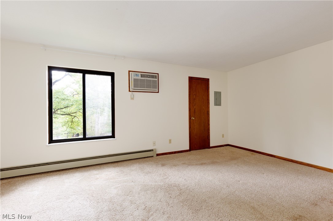 2143 Pinebrook Trail Cuyahoga Falls OH 44223