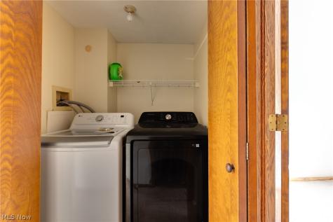 2143 Pinebrook Trail Cuyahoga Falls OH 44223