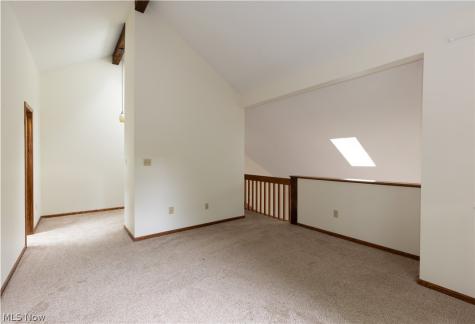 2143 Pinebrook Trail Cuyahoga Falls OH 44223