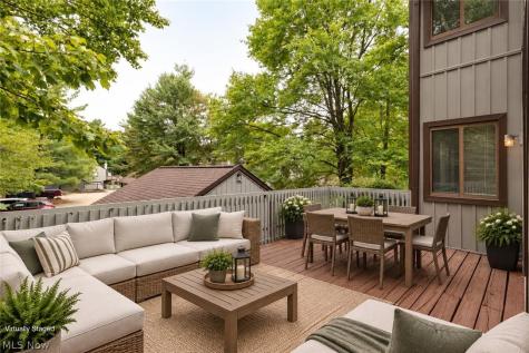 2143 Pinebrook Trail Cuyahoga Falls OH 44223