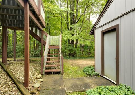 2143 Pinebrook Trail Cuyahoga Falls OH 44223