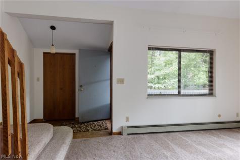 2143 Pinebrook Trail Cuyahoga Falls OH 44223