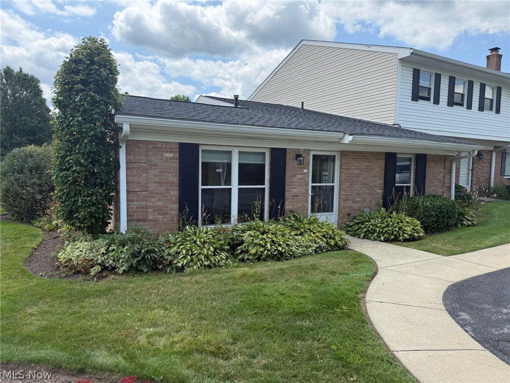 2143 Greenway Drive Uniontown OH 44685