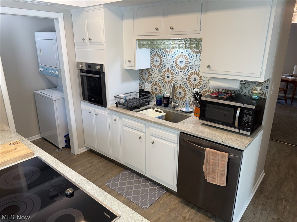 2143 Greenway Drive Uniontown OH 44685