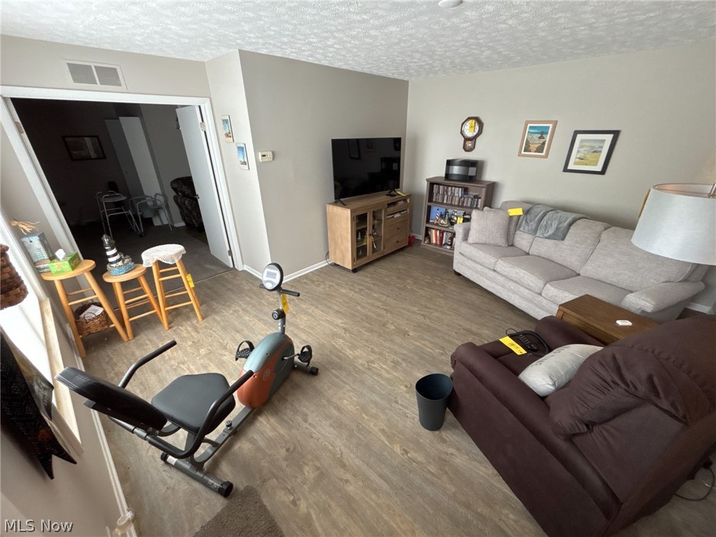 2143 Greenway Drive Uniontown OH 44685