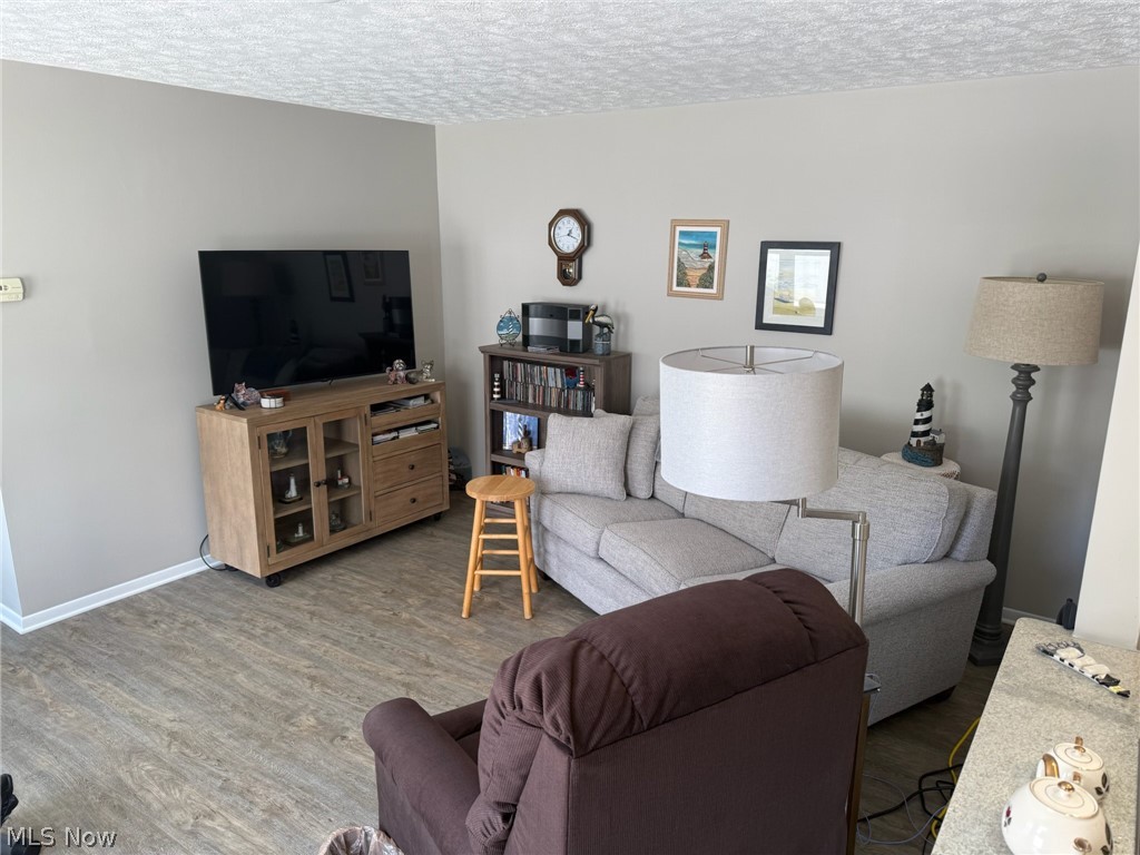 2143 Greenway Drive Uniontown OH 44685