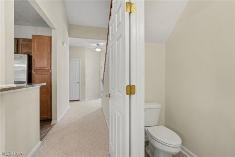 566 Hyannis Port Circle Avon Lake OH 44012