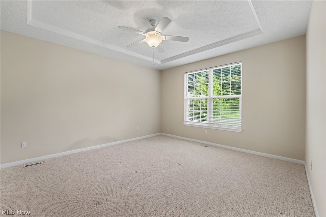 566 Hyannis Port Circle Avon Lake OH 44012