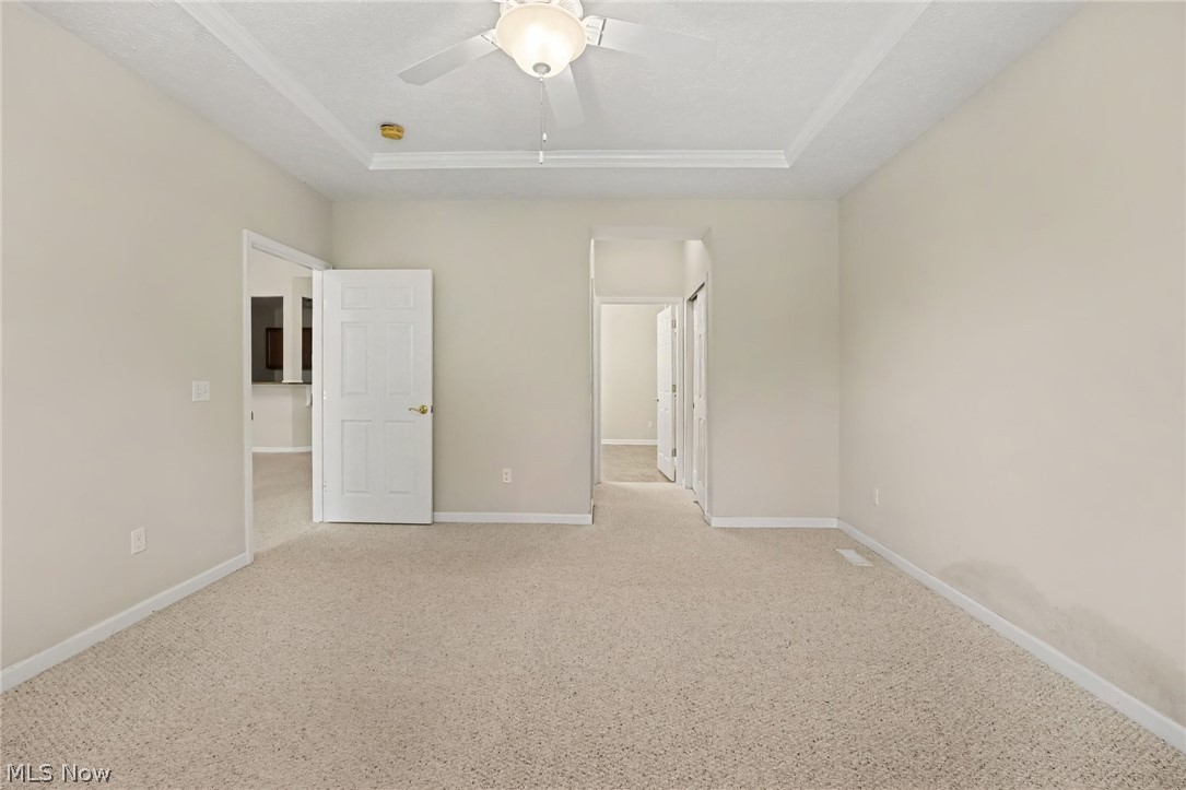 566 Hyannis Port Circle Avon Lake OH 44012