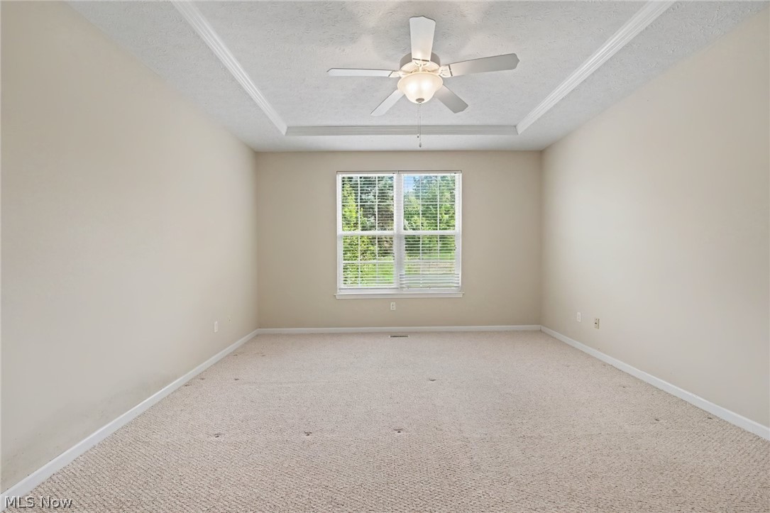566 Hyannis Port Circle Avon Lake OH 44012
