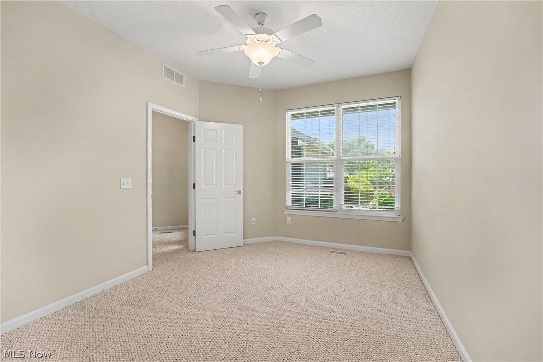 566 Hyannis Port Circle Avon Lake OH 44012
