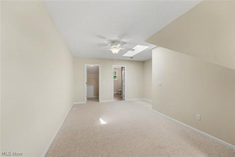 566 Hyannis Port Circle Avon Lake OH 44012