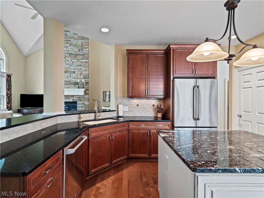 653 Heron Bay Avon Lake OH 44012