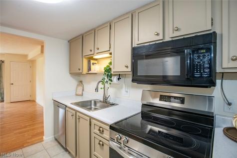 4849 Grace Road North Olmsted OH 44070
