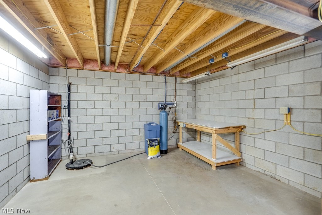 357 Woodbury Circle Dalton OH 44618