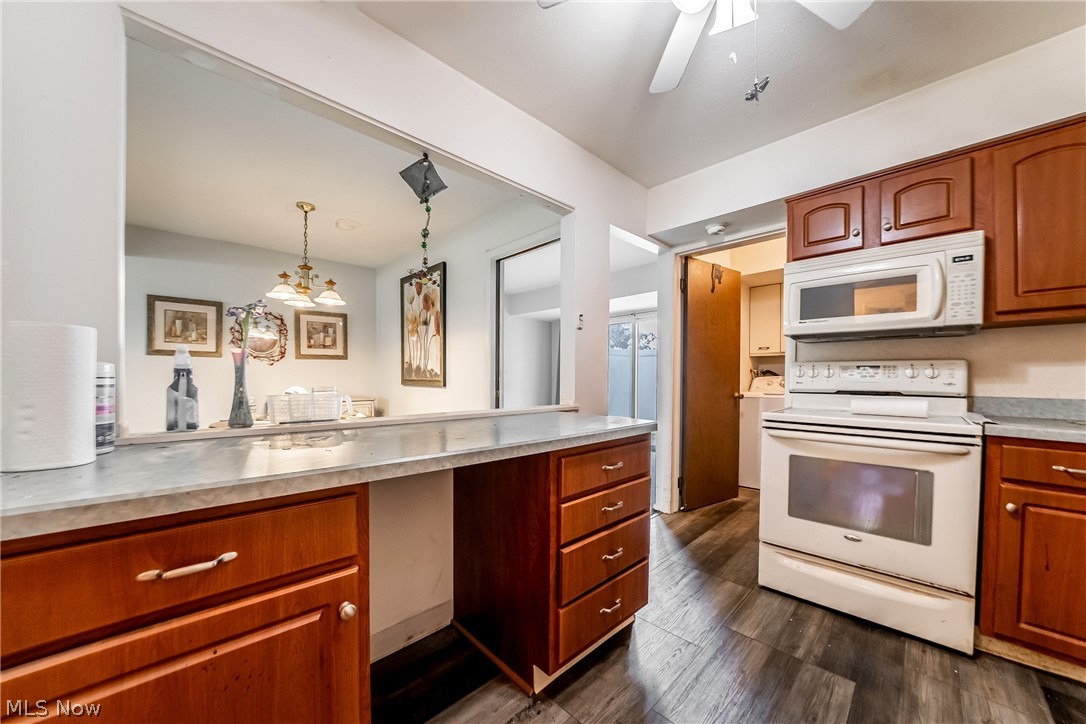 19662 Lorain Road Fairview Park OH 44126