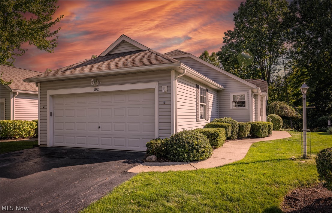 3838 Woodbury Oval Stow OH 44224