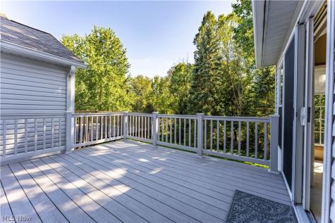 3838 Woodbury Oval Stow OH 44224