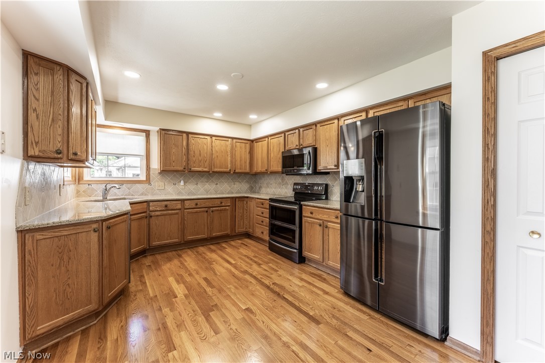3838 Woodbury Oval Stow OH 44224