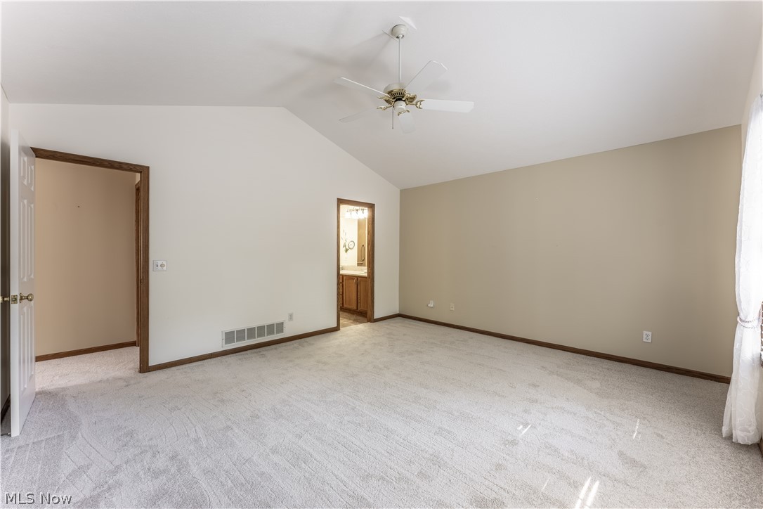 3838 Woodbury Oval Stow OH 44224