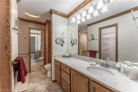 3838 Woodbury Oval Stow OH 44224