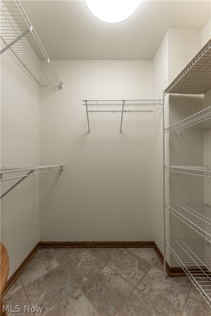 3838 Woodbury Oval Stow OH 44224