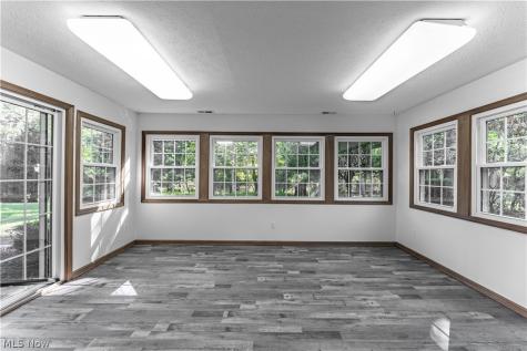 3838 Woodbury Oval Stow OH 44224