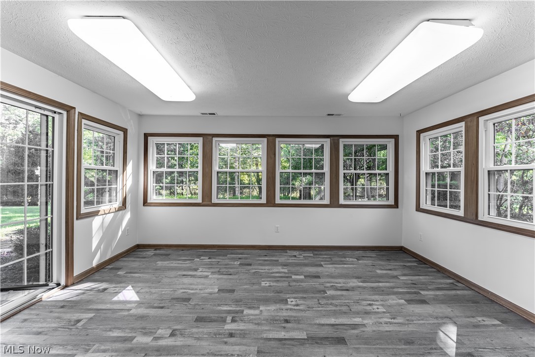 3838 Woodbury Oval Stow OH 44224