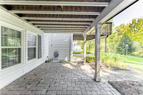 3838 Woodbury Oval Stow OH 44224
