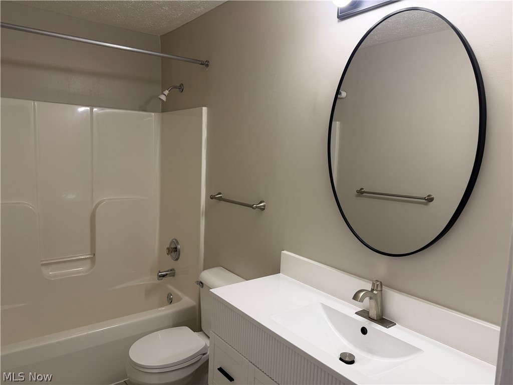 8316 Chester Parkway Cleveland OH 44103