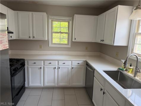 8316 Chester Parkway Cleveland OH 44103
