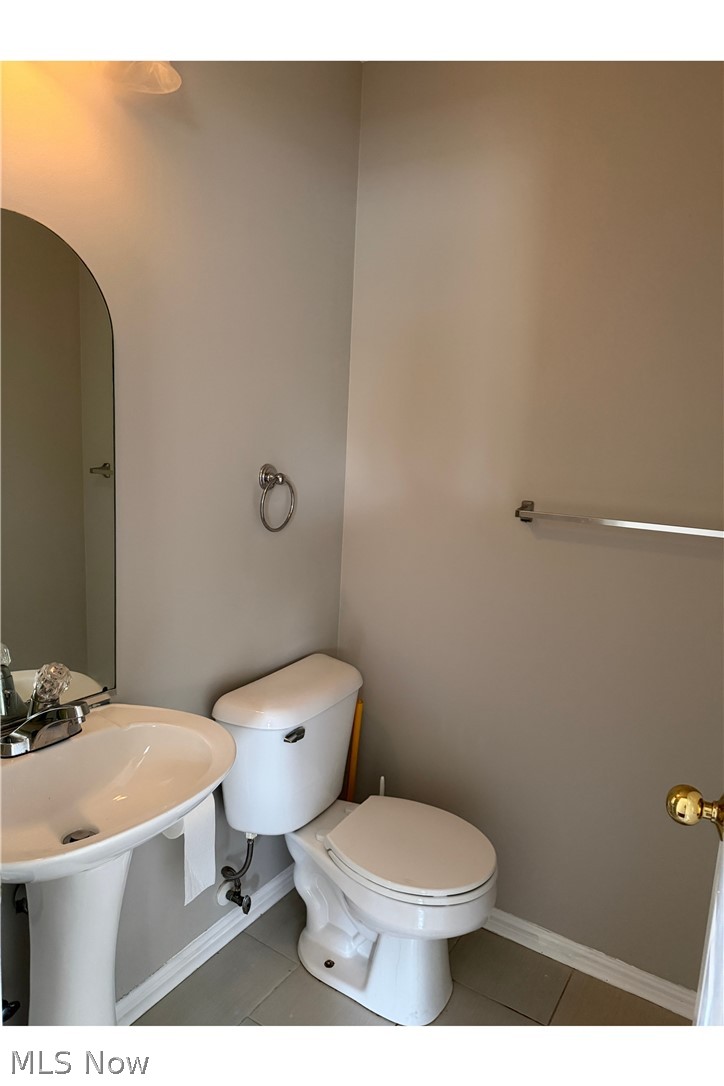 8316 Chester Parkway Cleveland OH 44103