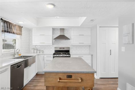 2040 Carlile Drive Uniontown OH 44685