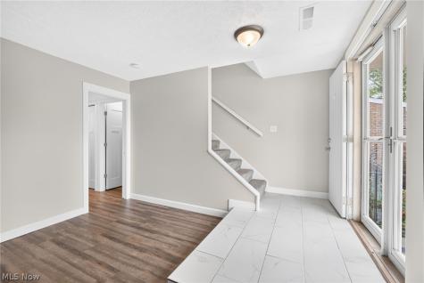 2040 Carlile Drive Uniontown OH 44685