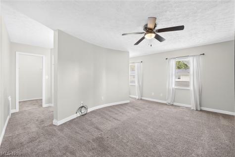 2040 Carlile Drive Uniontown OH 44685