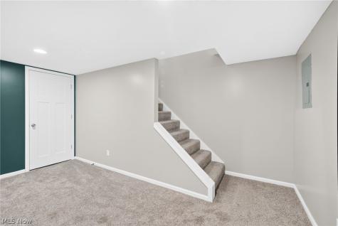 2040 Carlile Drive Uniontown OH 44685